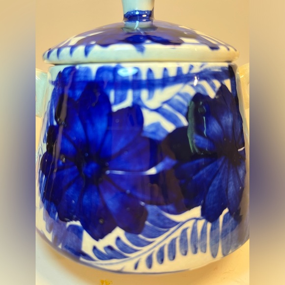 Mexican Talavera Pottery Creamer Pitcher Blue & White - Picture 6 of 16